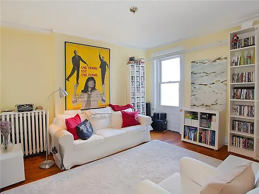 Sold by Avenue Sotheby's International Realty | media 16