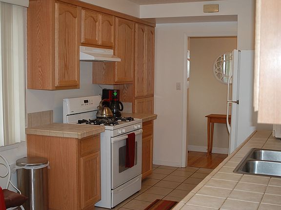 Kitchen with an angled view