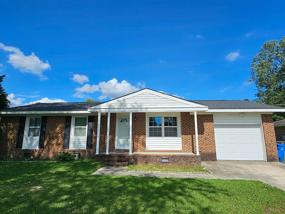 1st image of 109 Valley Ct