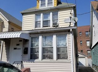 6261 Booth St, Rego Park, NY 11374