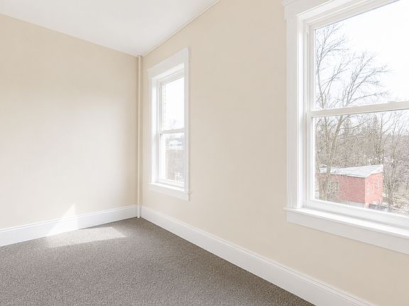 4th image of 265-267 Humphrey St #6
