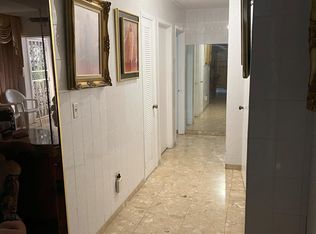 32 NW 42nd St #2, Miami, FL 33127
