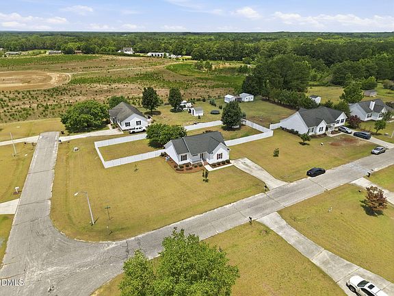 5th image of 292 River Birch Run