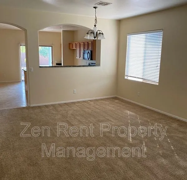 4569 E Sundance Ave — Photo 3