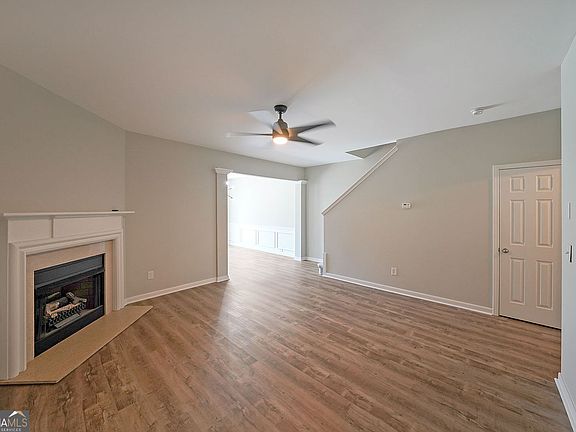 5th image of 2062 Lakeshore Overlook Dr NW