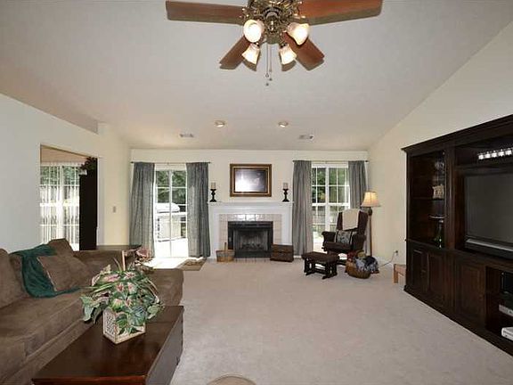 4th image of 4965 Timberbridge Ln