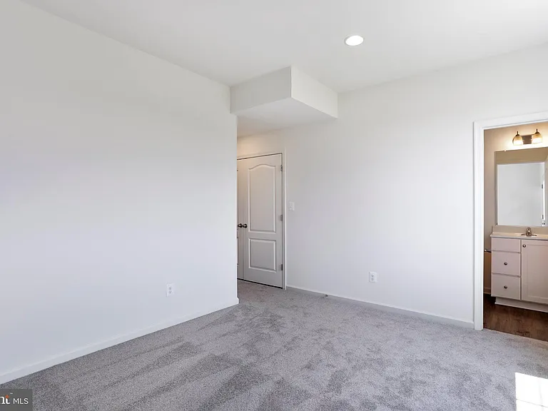18 Clifton Mnr — Photo 15
