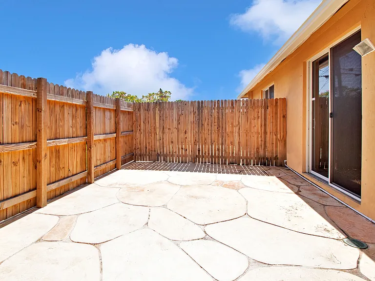 5603 Polk St #A — Photo 16