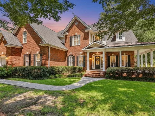 204 Chamberlin Rd., Myrtle Beach, SC 29588