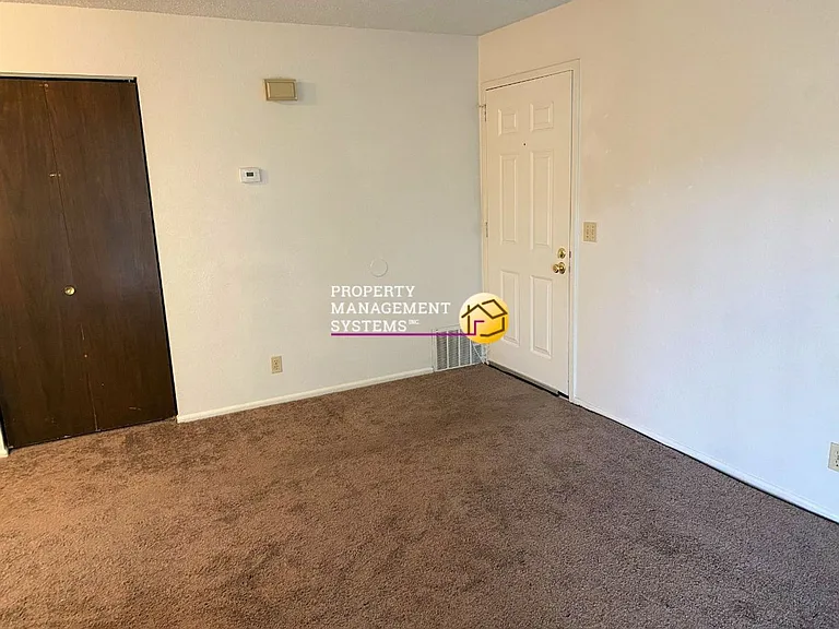 1042 E Quail Vista Ct #H — Photo 5