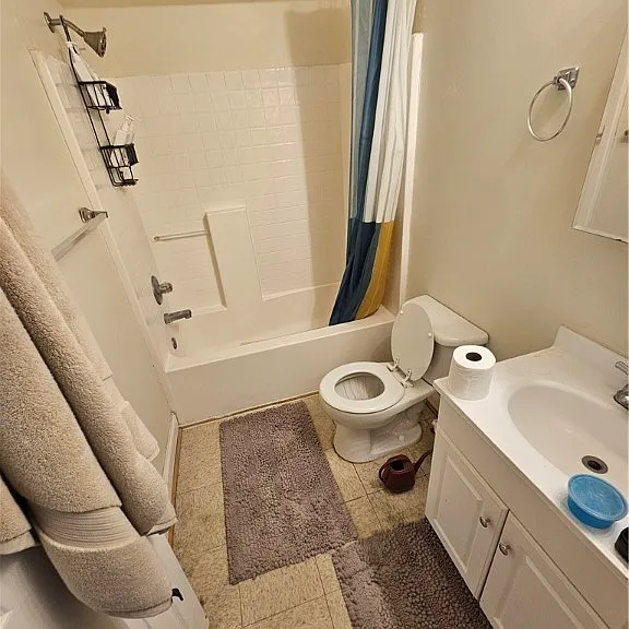 1309 W Clay St — Photo 12