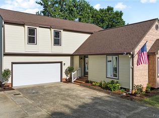 402 Tabb Lakes Dr, Yorktown, VA 23693