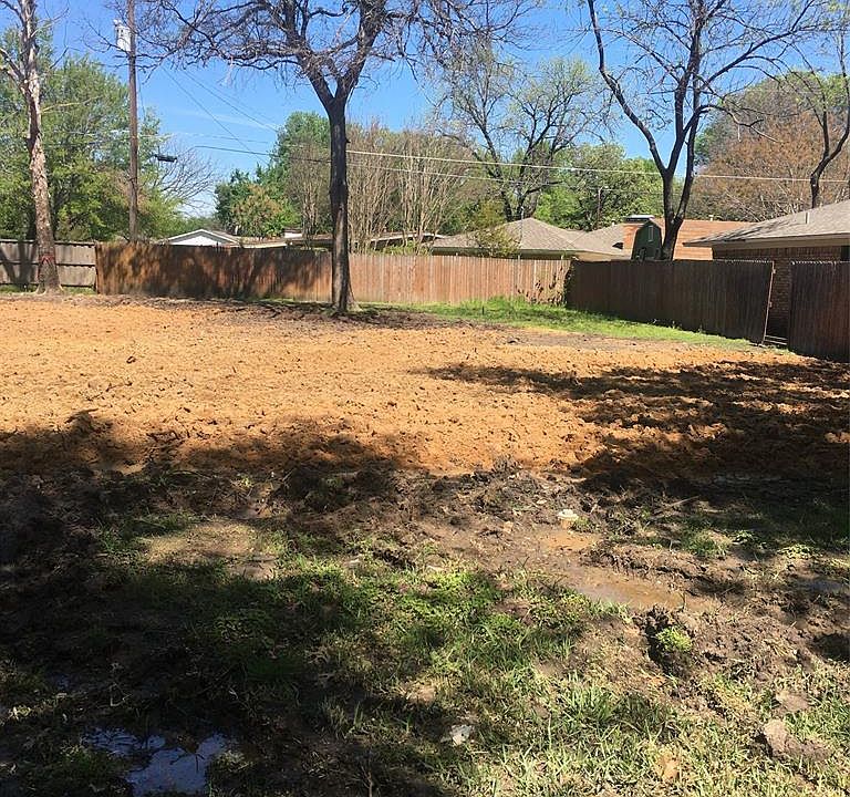 1st image of 2717 Yorkshire St Lot 34