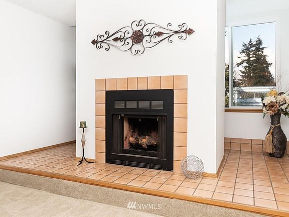 4th image of 13717 Linden Ave N APT 329
