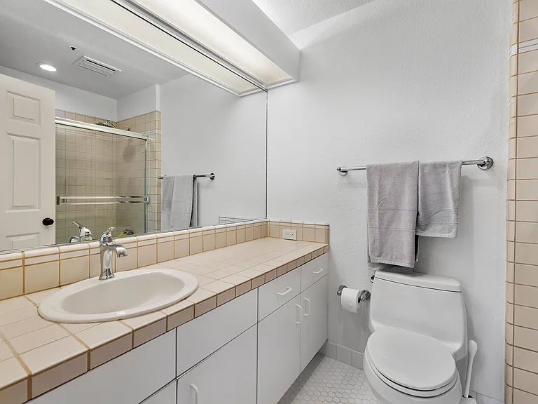 985 W California Ave — Photo 24