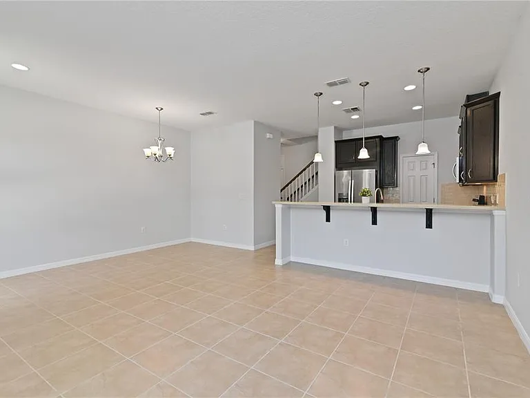 2913 Windmill Dr — Photo 4
