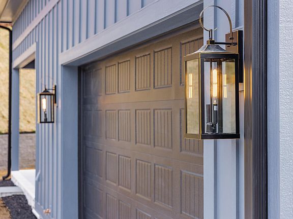 4th image of 758 Van Davis Rd NW