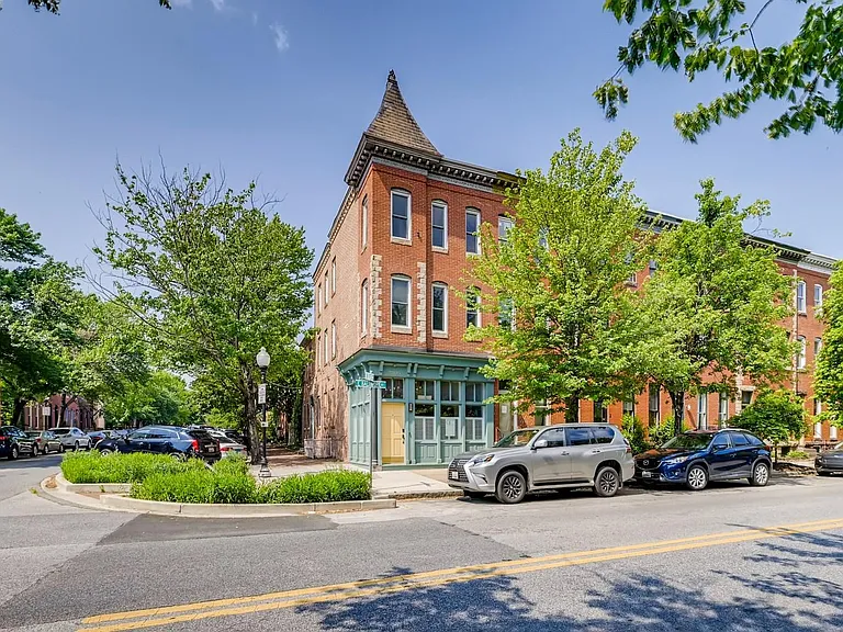 2200 E Baltimore St — Photo 3
