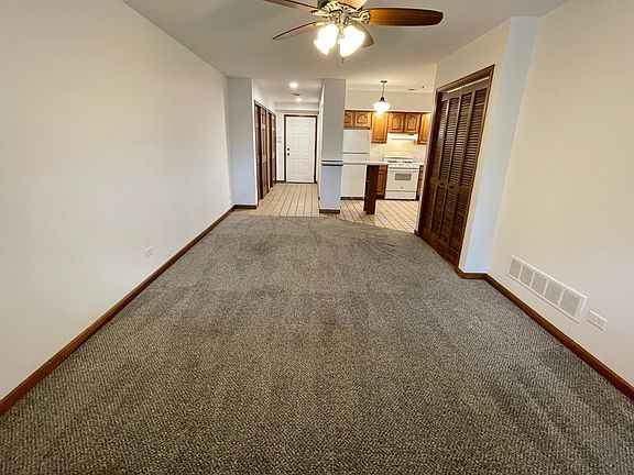 5th image of 730 N Seminary Ave #1C