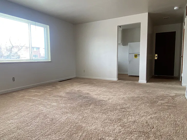 1850 Fremont Ave — Photo 1