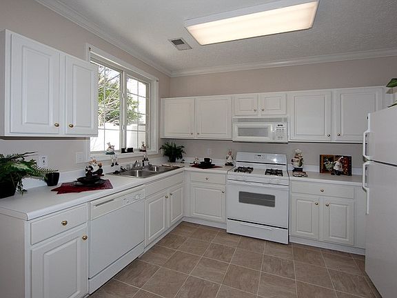 2nd image of 234 Manley Ct