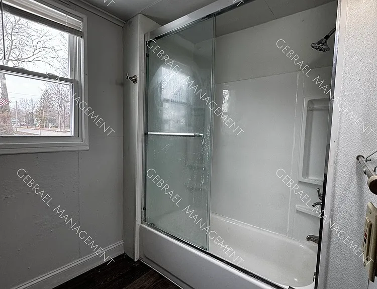 217 Vermont St — Photo 12