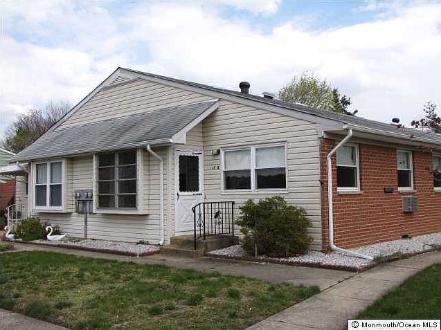1st image of 16 Ironside Drive #B