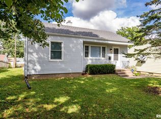 1636 W Columbia Ave, Davenport, IA 52804
