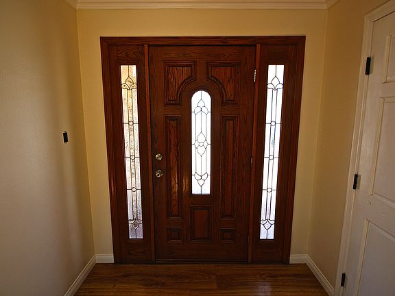 4th image of 702 Forest Loop Dr