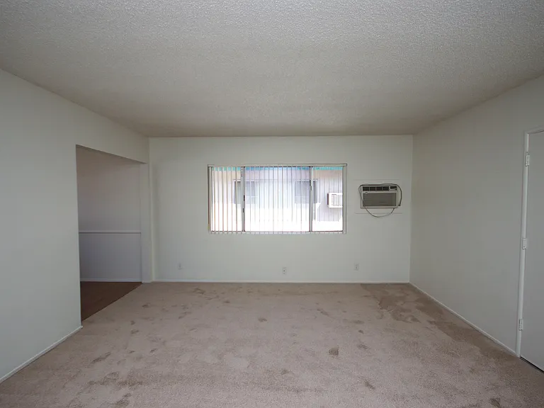 201 E Commonwealth Ave #D — Photo 17
