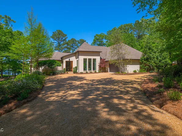 180 Deer Haven Dr, Madison, MS 39110