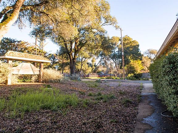 4th image of 12400 - 12420 Anderson Valley Way