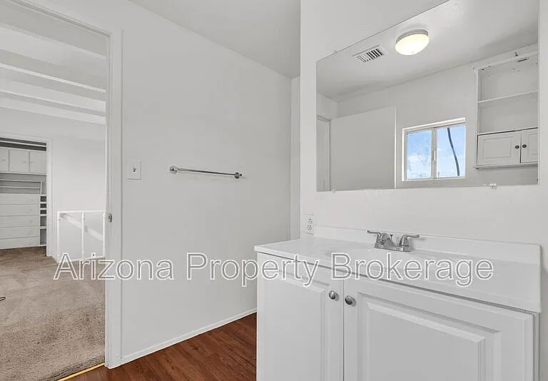 119 W 9th Pl — Photo 21
