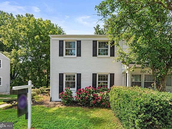 2nd image of 5527 Green Dory Ln