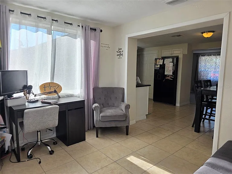 4823 Longwood Ave — Photo 12