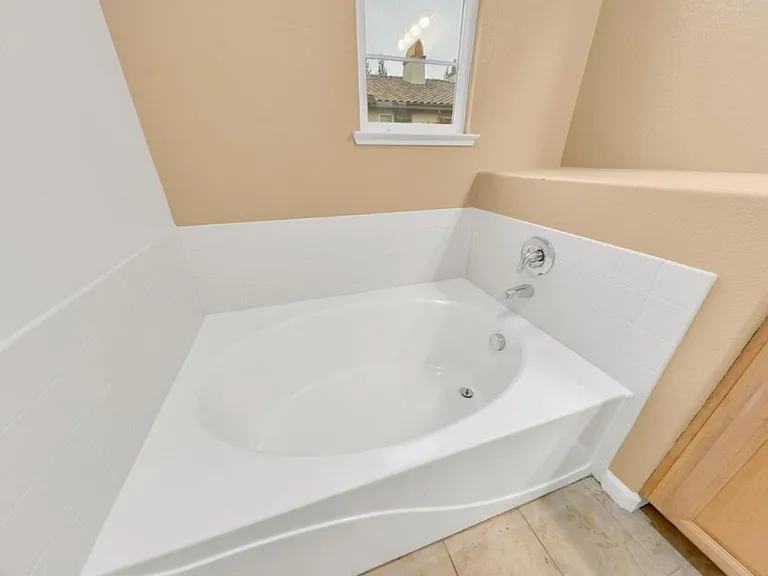 425 Regatta Ln #103 — Photo 19