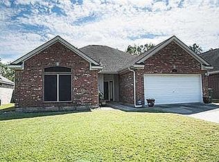 7905 Buttercup Ln, Beaumont, TX 77713