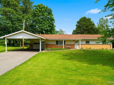 12190 McKelvey Rd, Maryland Heights, MO, 63043