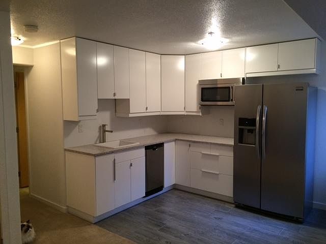 2nd image of 1460 Quince Ave