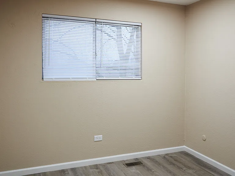 1001 Gael Dr — Photo 4