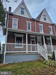 393 1st Ave, Phoenixville, PA, 19460