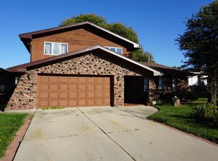 17215 William St, Lansing, IL