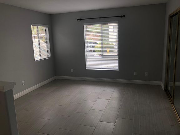 5th image of 9950 Scripps Westview Way Unit 67