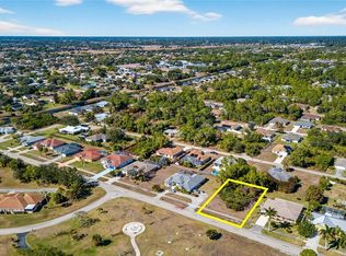 719 Milwaukee Blvd, Lehigh Acres, FL 33974