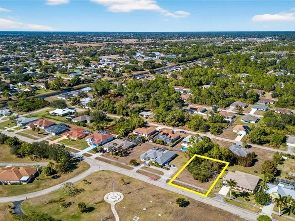 719 Milwaukee Blvd, Lehigh Acres, FL 33974