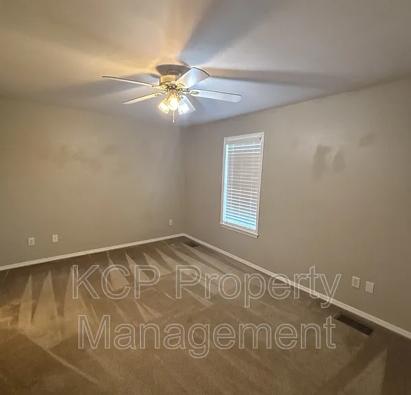 1115 Farley Cir #B — Photo 13