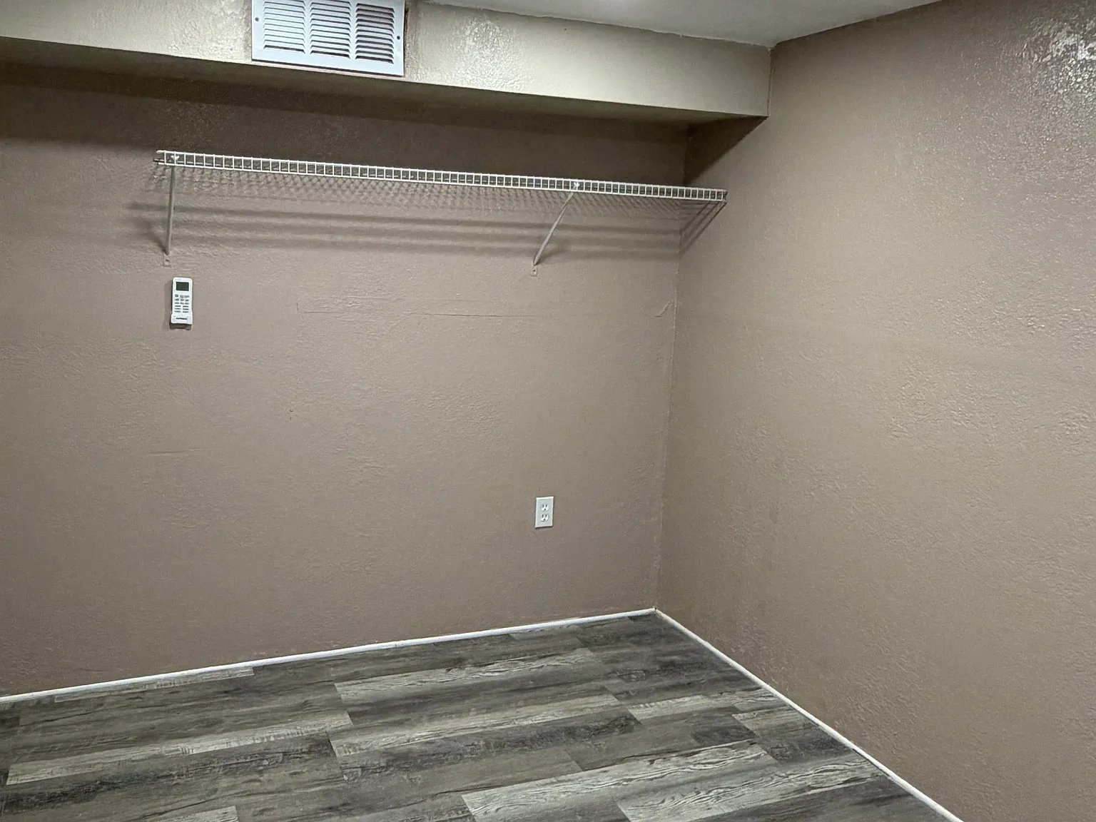 1 bed, 672 sqft, $880 — Photo 4