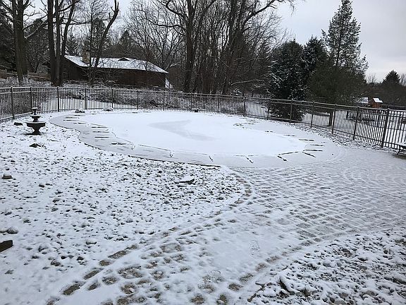 5th image of 15 Wenham Ln