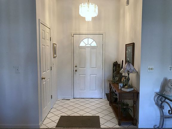 2nd image of 210 Crestmont Dr