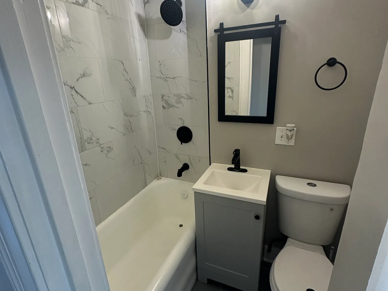 Studio, 400 sqft, $875 — Photo 4